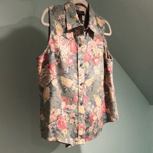 Ralph Lauren Sleeveless Button Up Blouse